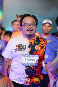 BIB: 14295
                            <button type="button" onclick="openModal(28185107)" class="btn btn-primary btn-sm float-right btn-popup" data-toggle="modal" data-target=".modal-high-quality">
                        <i class="fas fa-shopping-cart"></i> Add to Cart
                    </button>
                                            <button type="button" onclick="isThisMe(28185107, true)" class="btn btn-success btn-sm float-right btn-popup btn-isme hidden" data-toggle="tooltip" data-placement="bottom" title="นี่คือรูปของคุณใช่ไหม คลิกที่นี่เพื่อเอาเข้าอัลบั้ม">
                        <i class="fas fa-plus"></i> Add to album
                    </button>
                    <button type="button" onclick="isThisMe(28185107, false)" class="btn btn-warning btn-sm float-right btn-popup btn-isnotme hidden">
                        <i class="fas fa-ban"></i> Remove from album
                    </button>